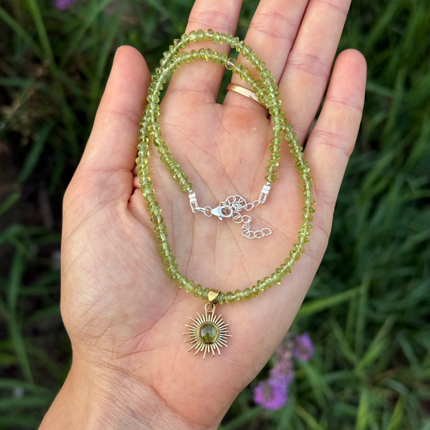 Collana sole in peridoto verde