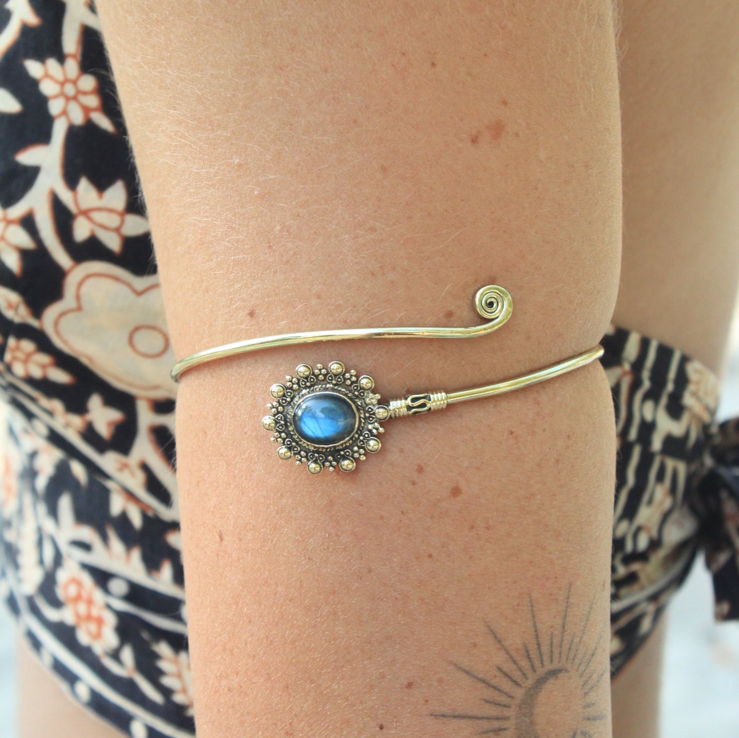 Bracciale da braccio Surya