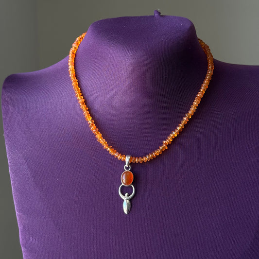 Collana pachamama in corniola argento