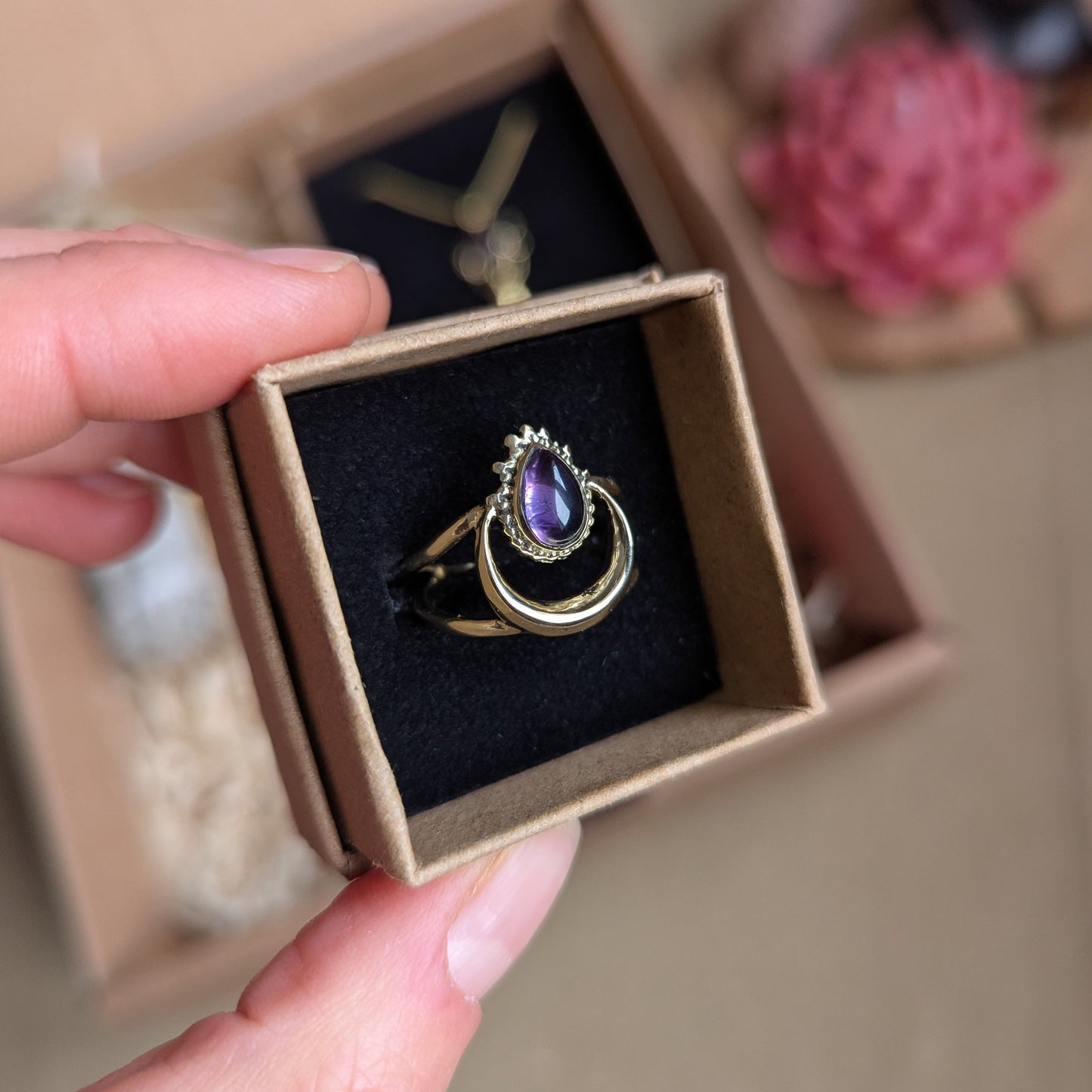 Box SARASWATI premium